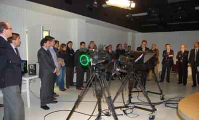 La USJ inaugura un nuevo plató de televisión en la Facultad de Comunicación