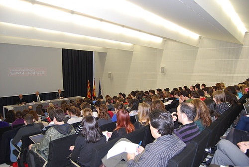Francisco Pina celebra el V aniversario de la Universidad San Jorge