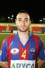 EL jugador del Villanueva C.F. Javi Sánchez, sufre una grave lesión